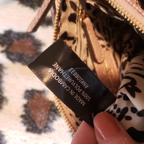 Jessica Simpson pink and snake skin design bag - Picture 4 of 5